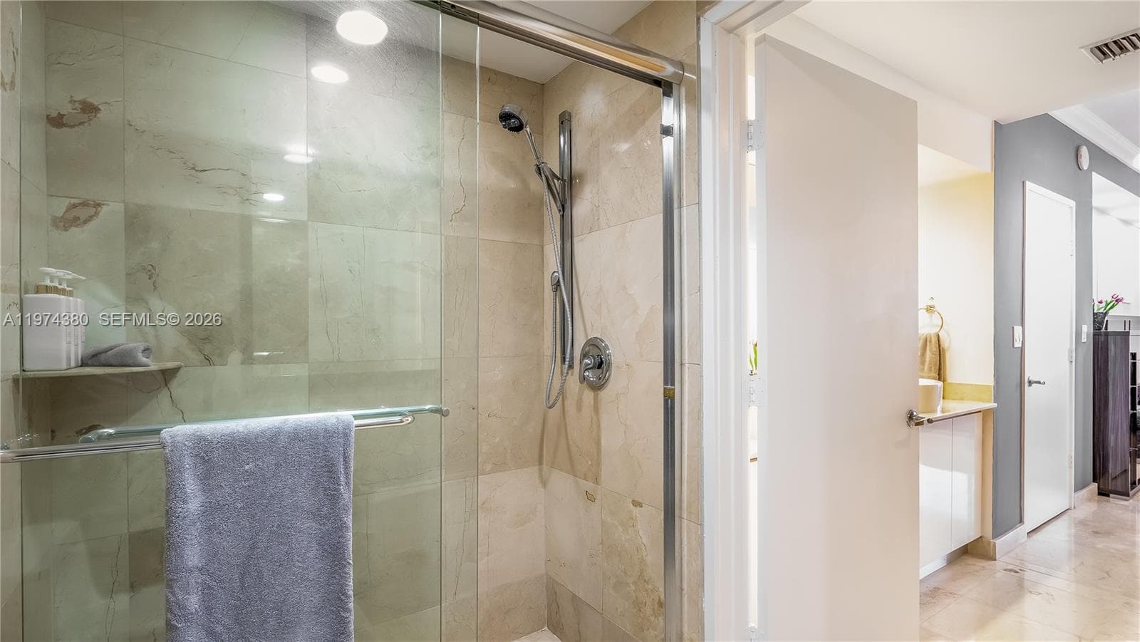16275 Collins Ave 1503 photo 18
