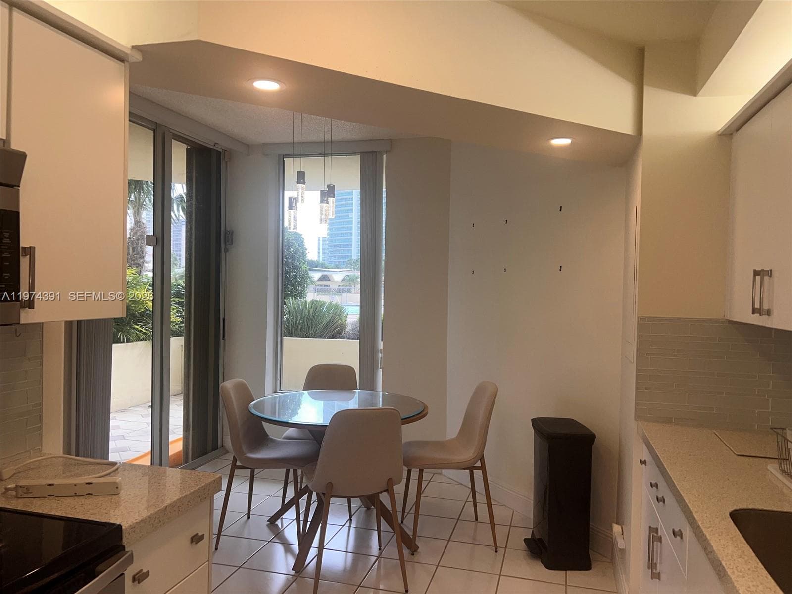 20191 Country Club Dr 407 photo 13