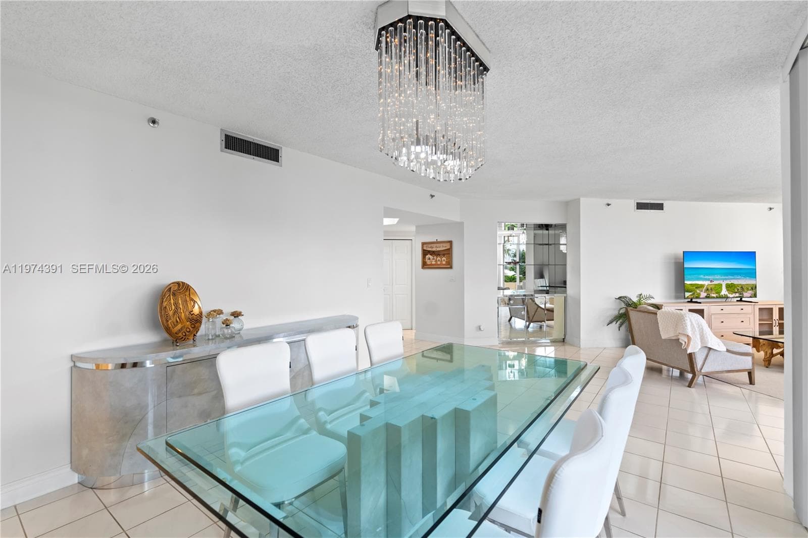 20191 Country Club Dr 407 photo 16