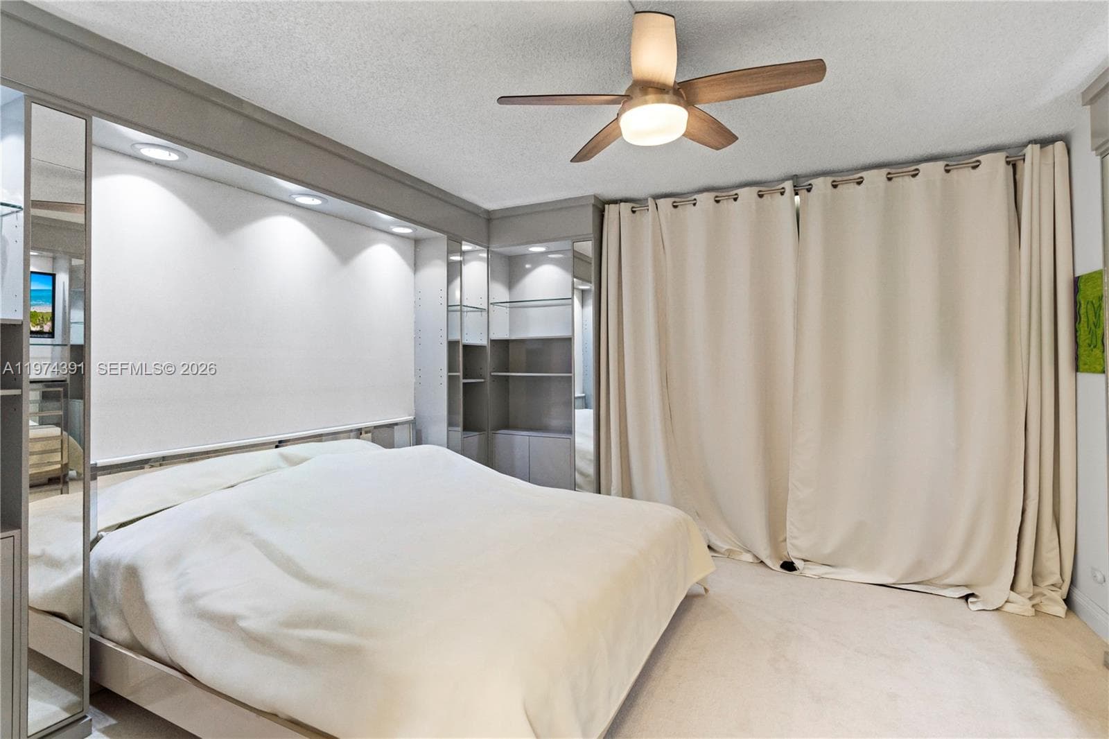 20191 Country Club Dr 407 photo 25