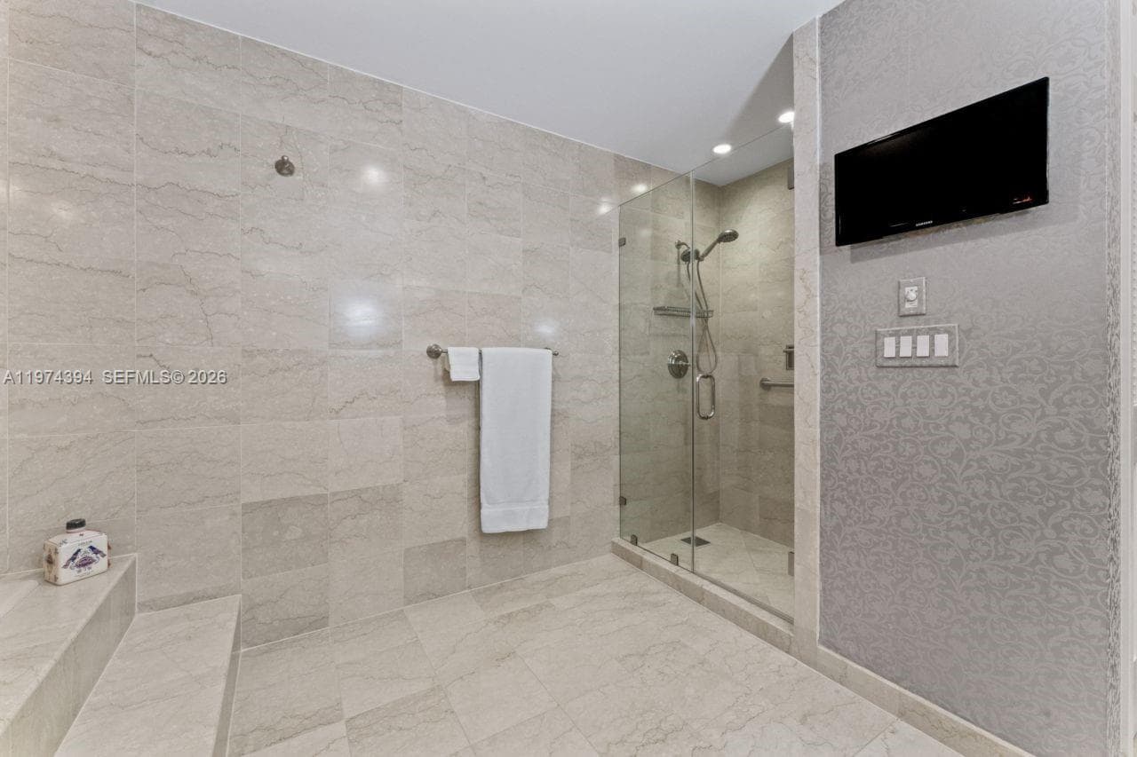 5266 Fisher Island Dr 5266 photo 22
