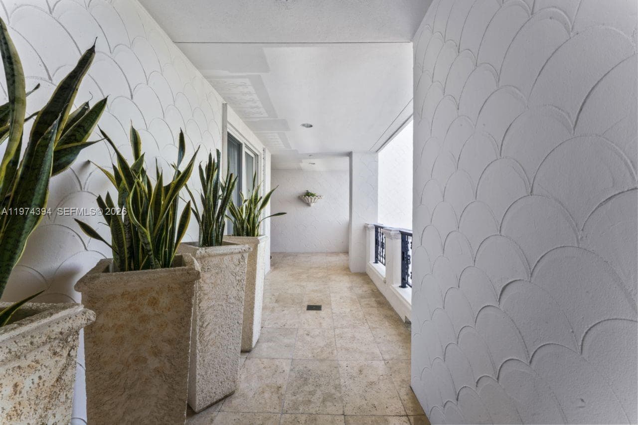 5266 Fisher Island Dr 5266 photo 11