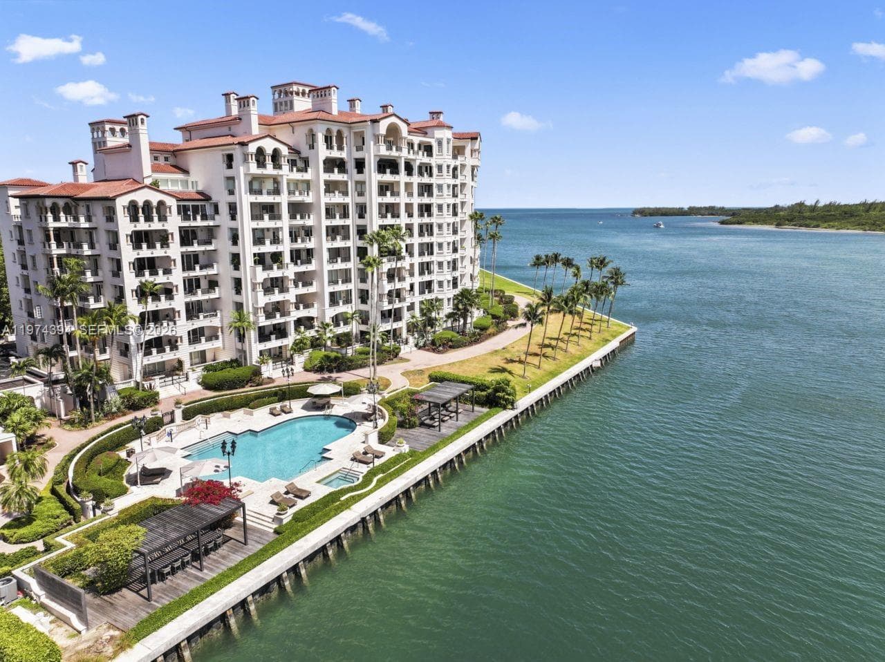 5266 Fisher Island Dr 5266 photo 4