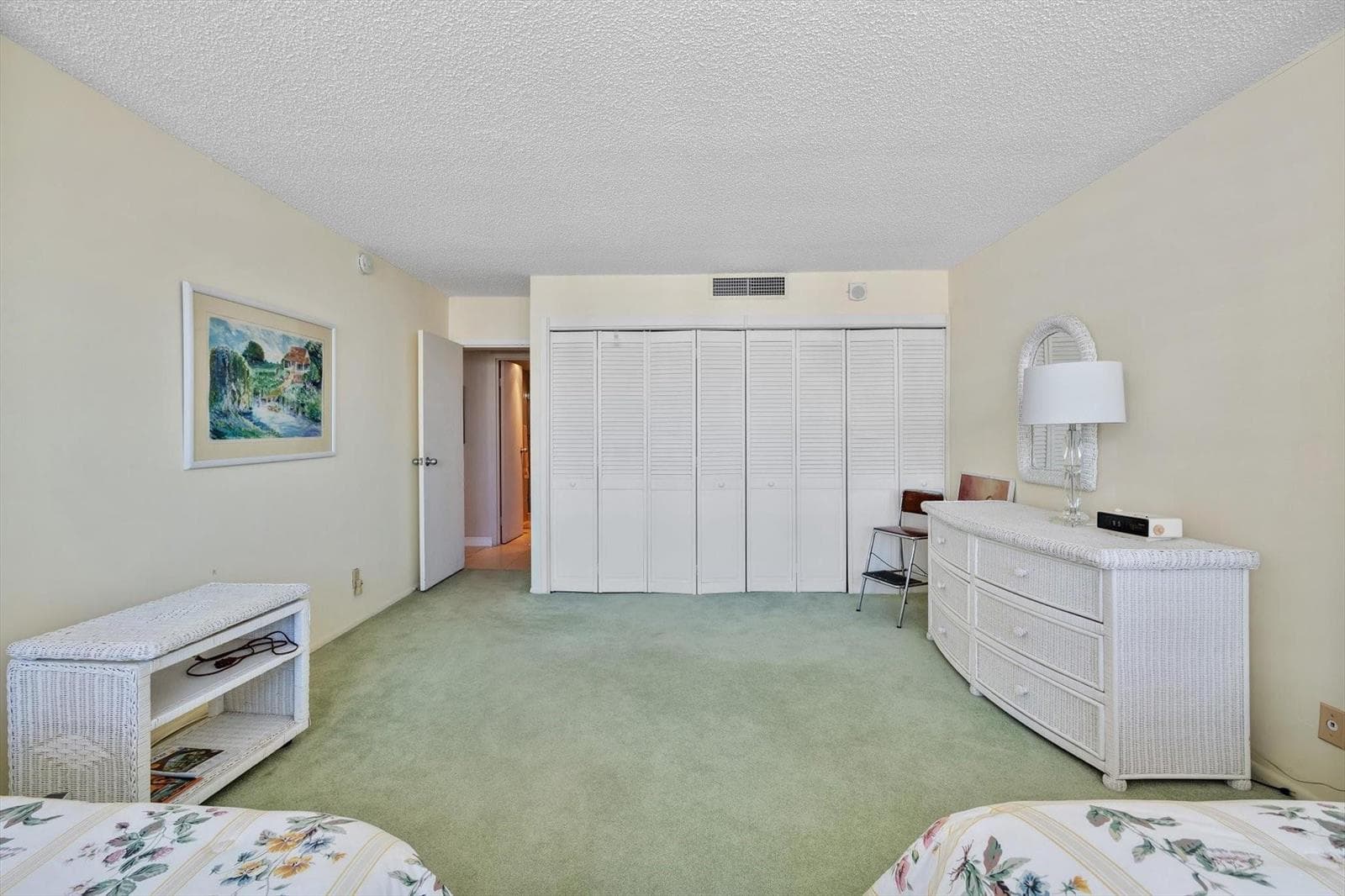 2017 S Ocean Drive Ph1 photo 22