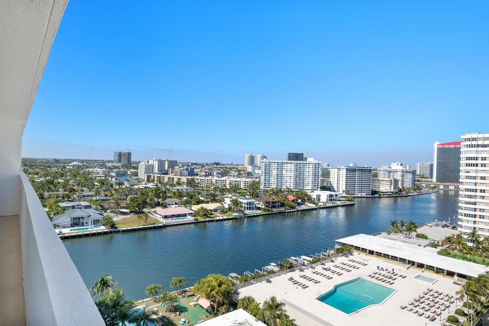 2017 S Ocean Drive Ph1 photo 1