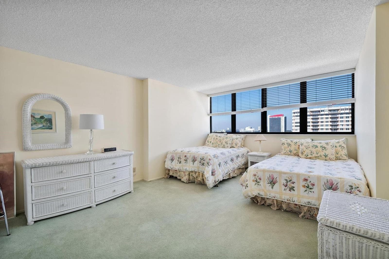 2017 S Ocean Drive Ph1 photo 21