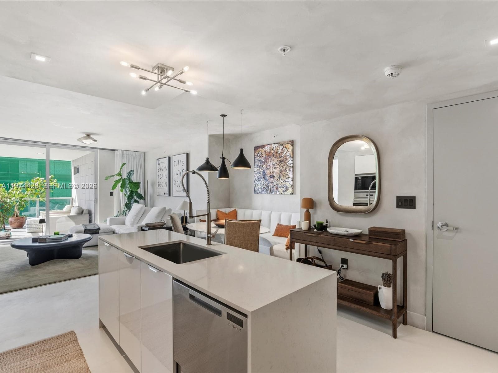 9521 Bay Harbor Dr 705 photo 2