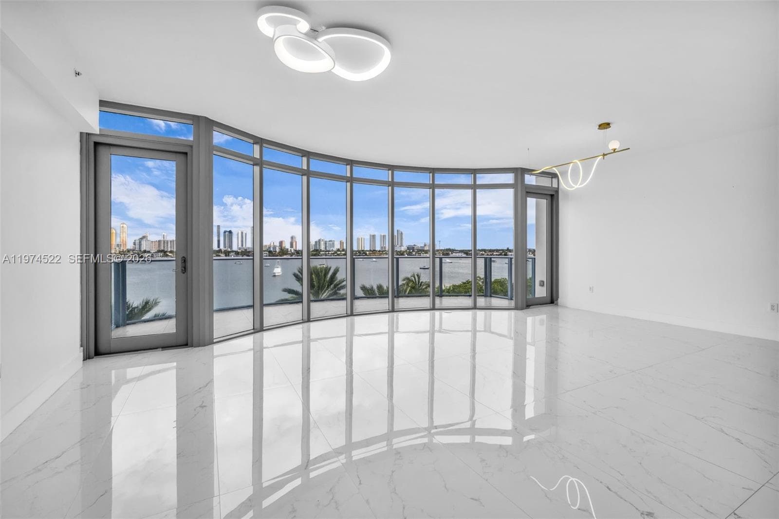 17111 Biscayne Blvd 411 photo 6