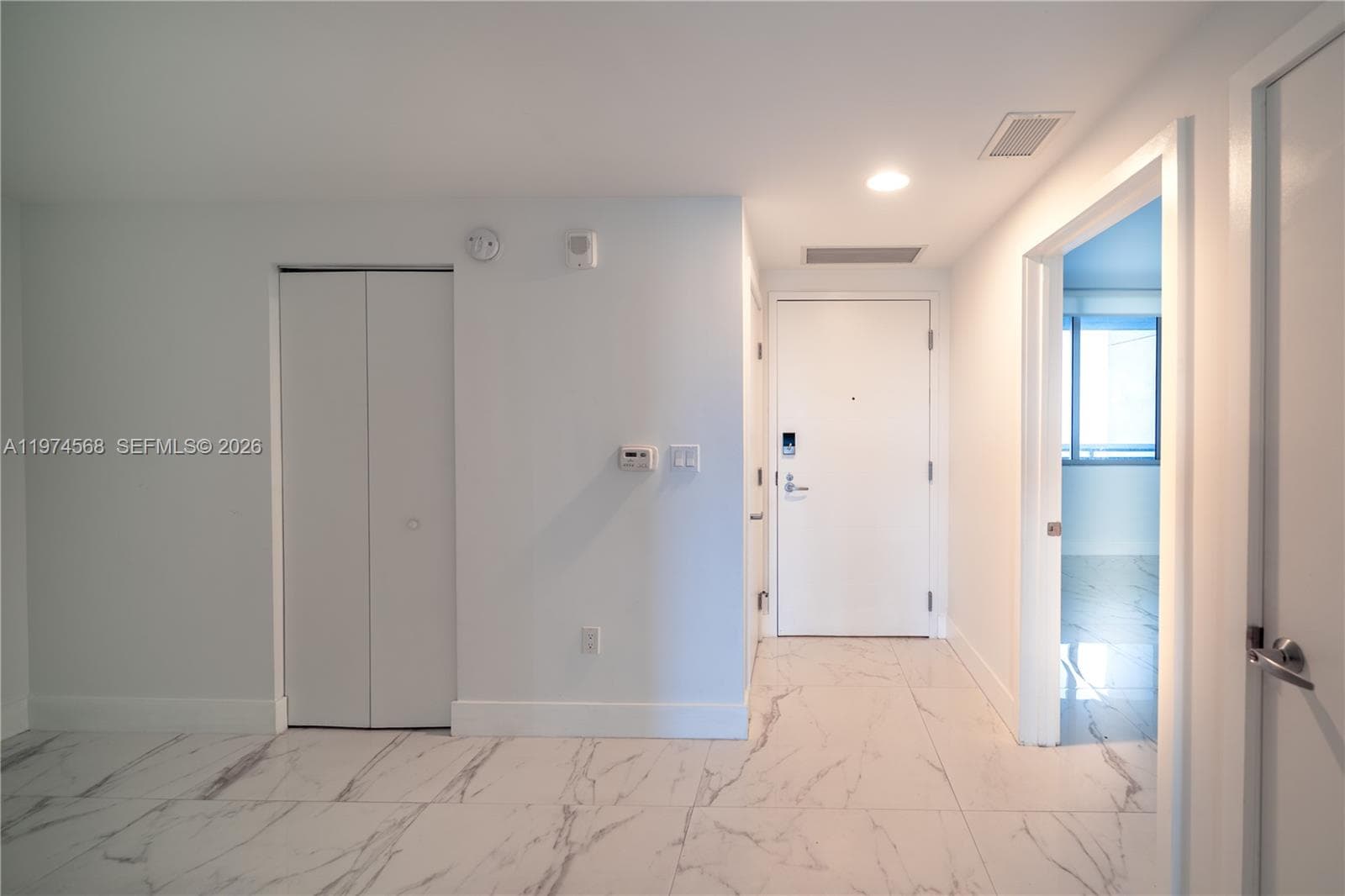 16385 Biscayne Blvd 417 photo 14