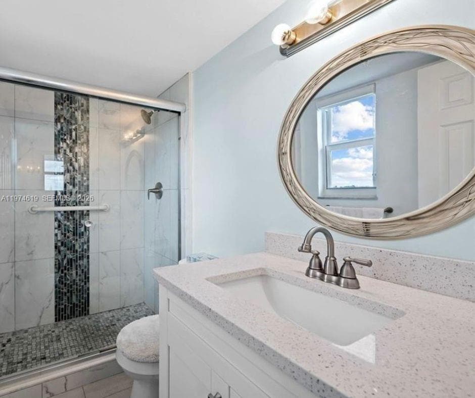 1505 N Riverside Dr 505 photo 5