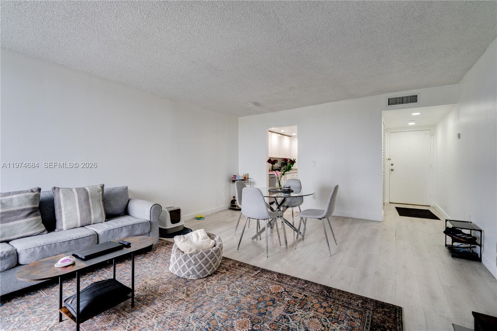 2350 NE 135th St 510 photo 4