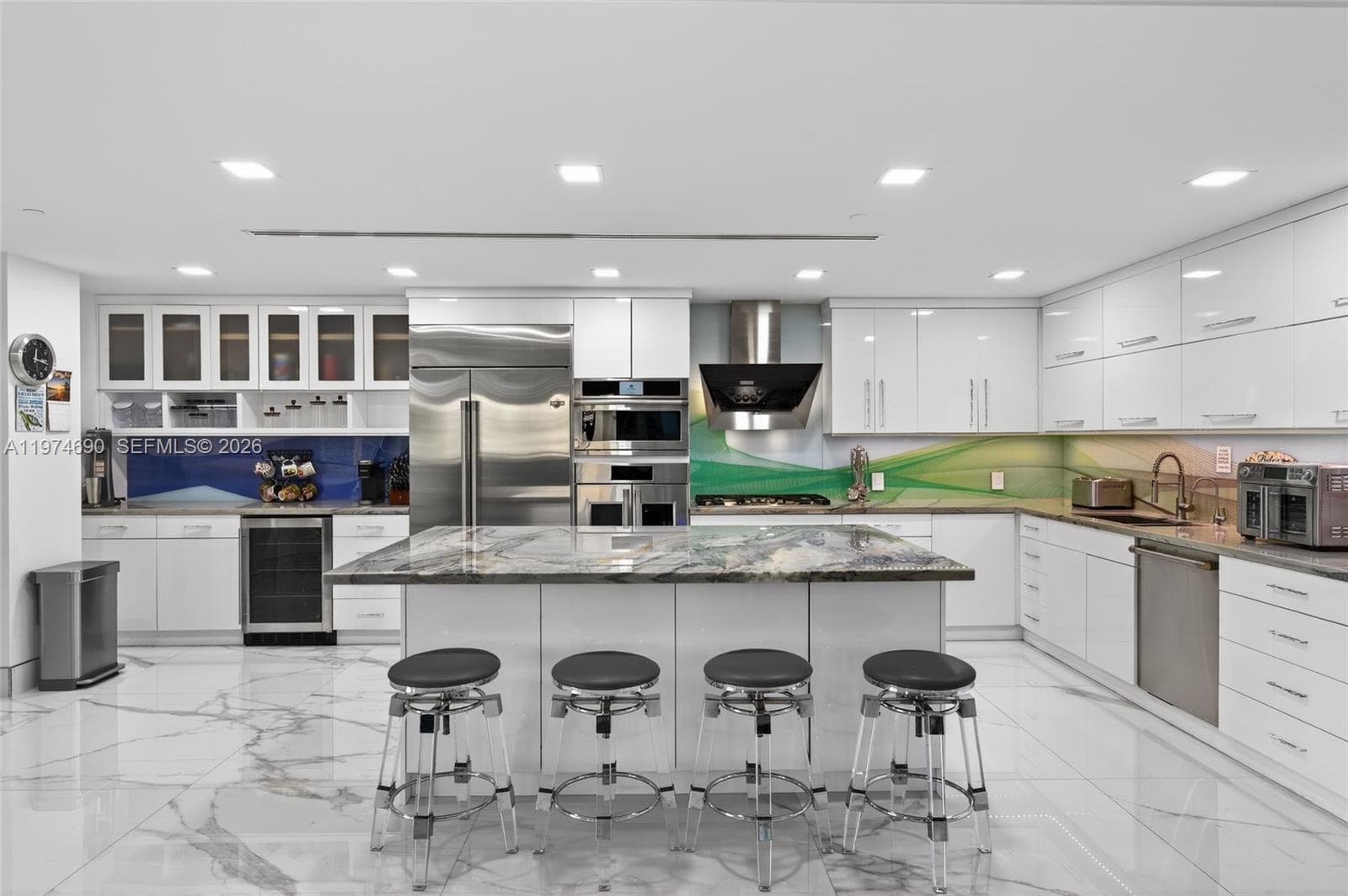 3415 N Ocean Dr 401 photo 7