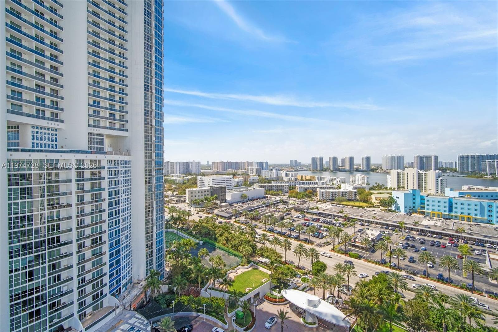 18201 Collins Ave 2008 photo 12