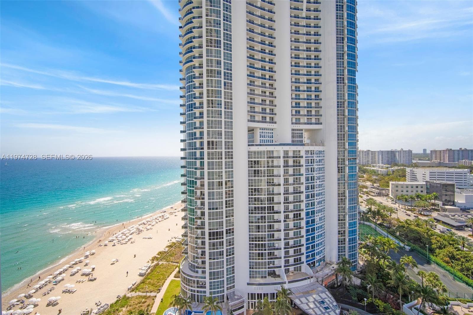 18201 Collins Ave 2008 photo 10