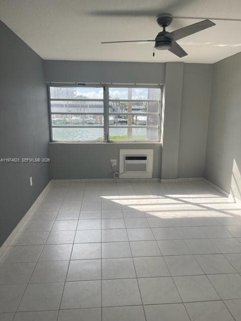220 Kings Point Dr 103 photo 4