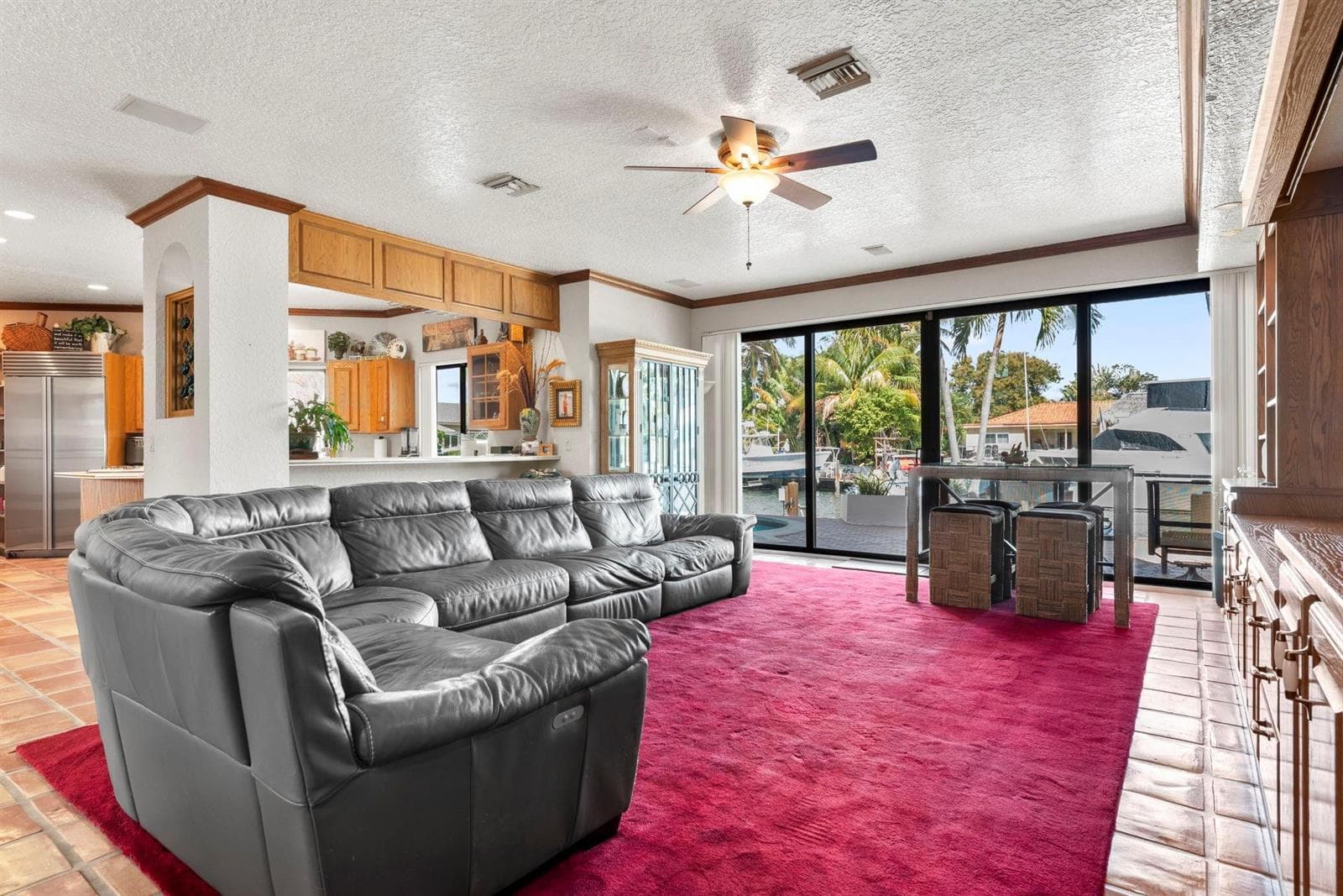 2865 NE 19th Street photo 6