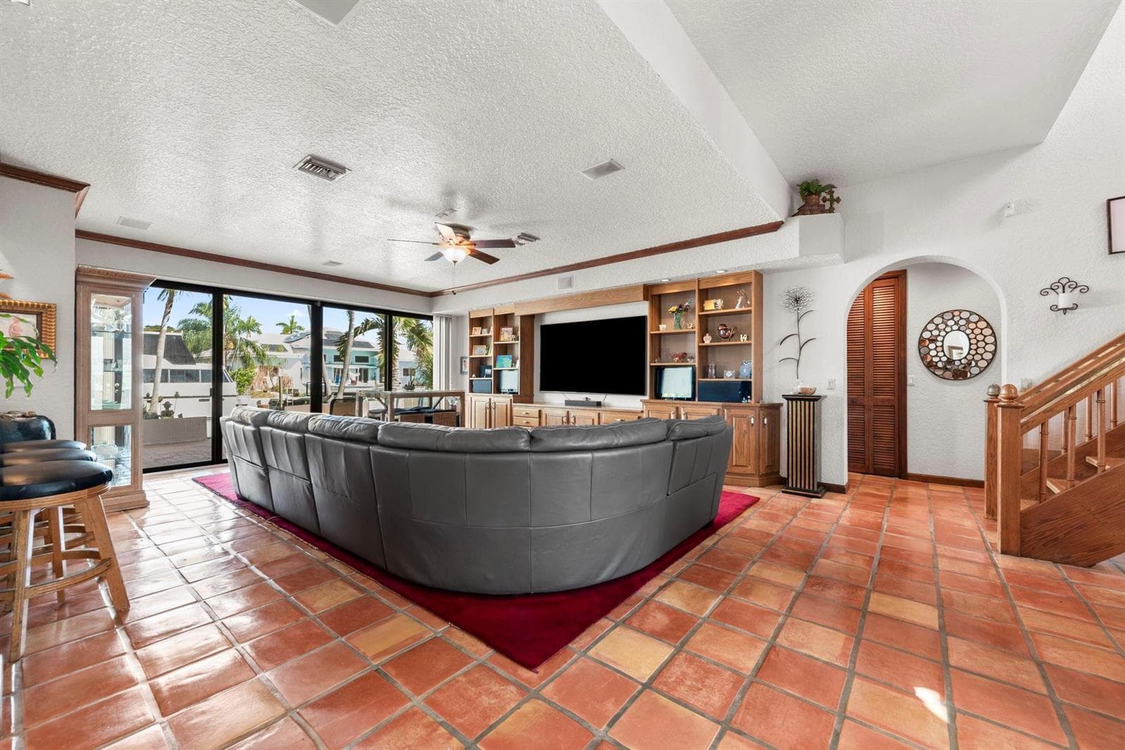 2865 NE 19th Street photo 8