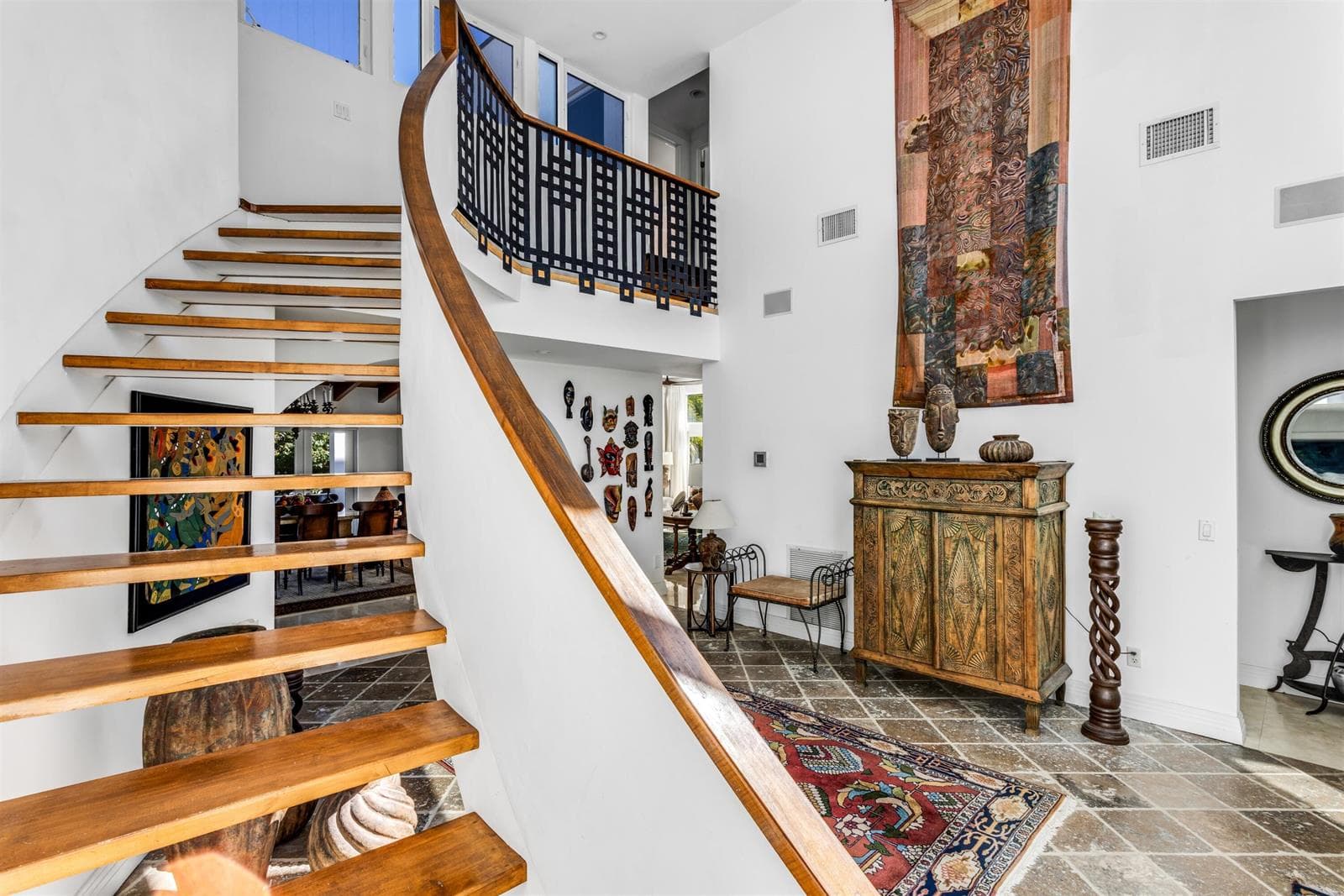 794 Staghorn Court photo 6