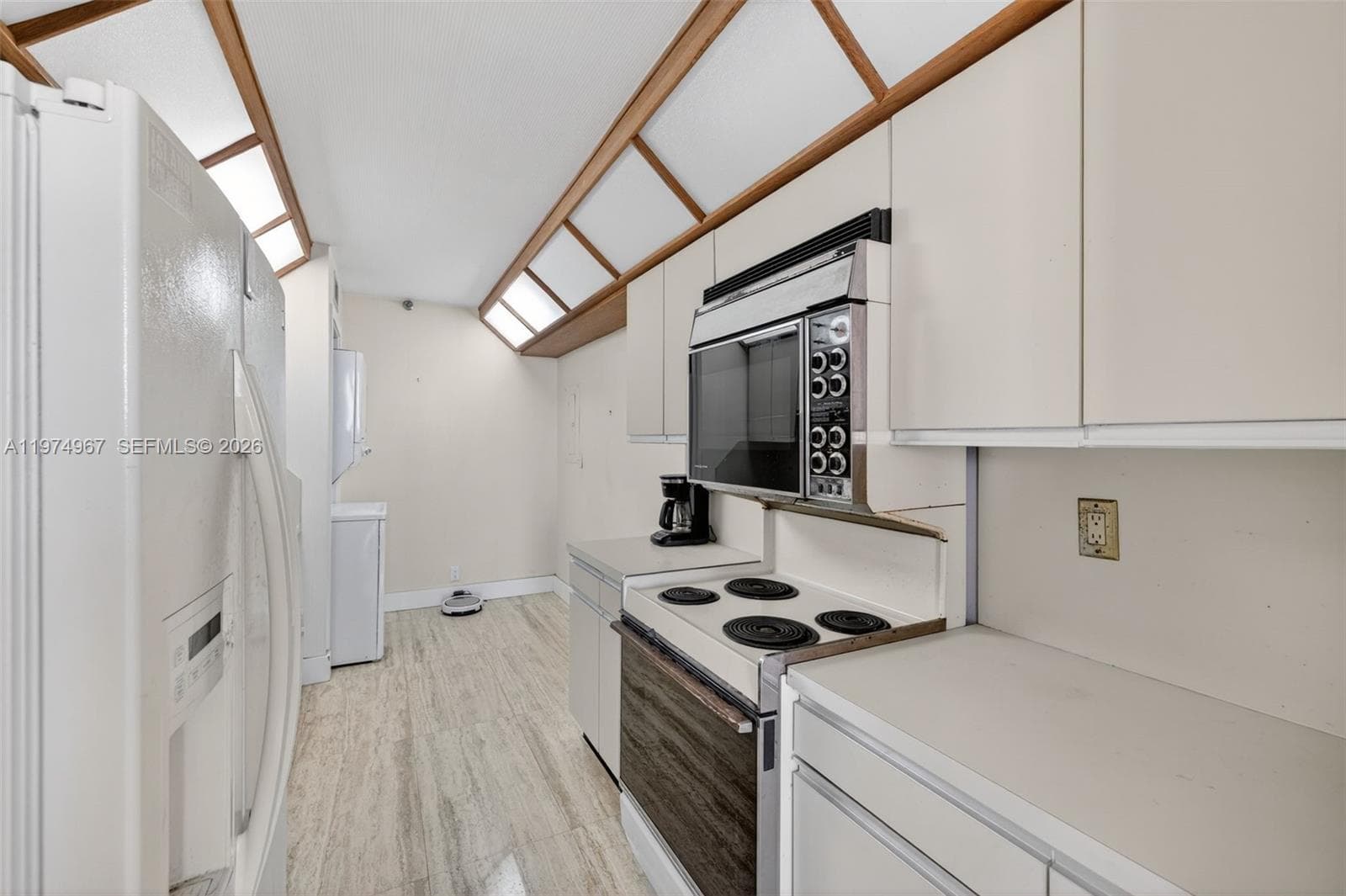 19355 Turnberry Way 17C photo 22