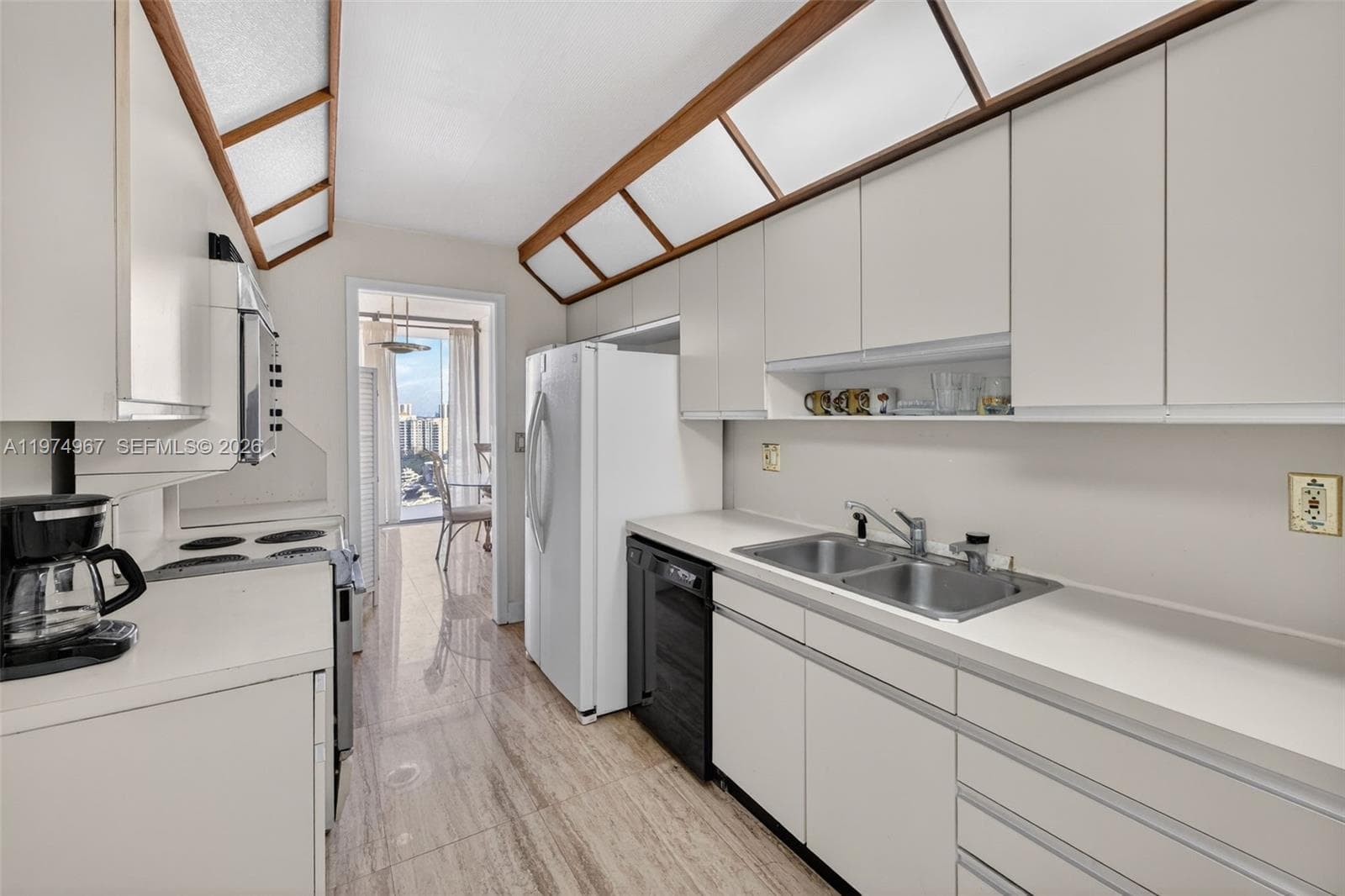 19355 Turnberry Way 17C photo 24