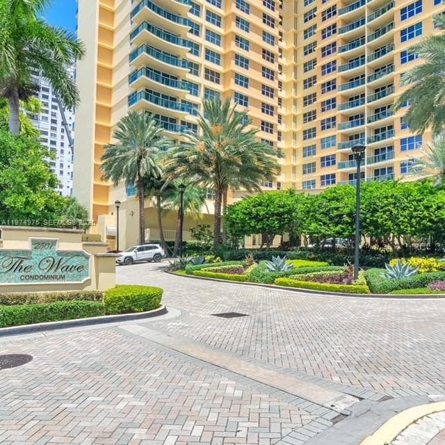 2501 S Ocean Dr 633 (AVAILABLE NOW) photo 12