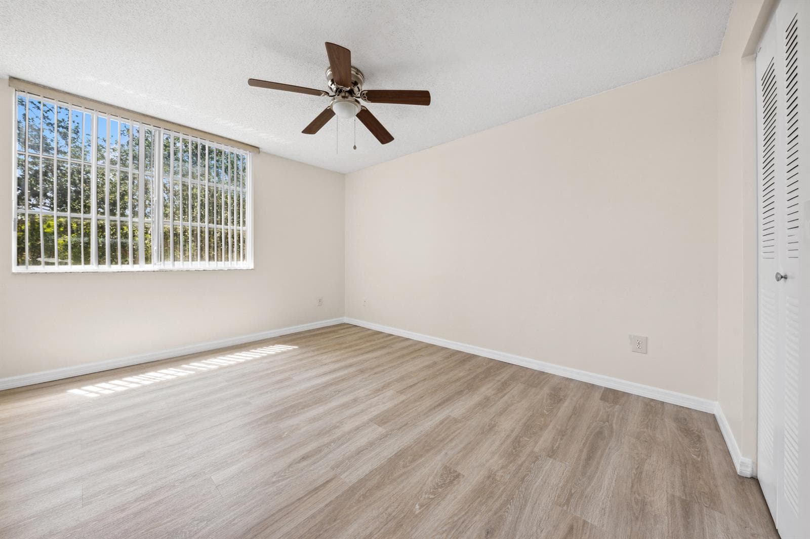 117 Yacht Club Way 205 photo 6