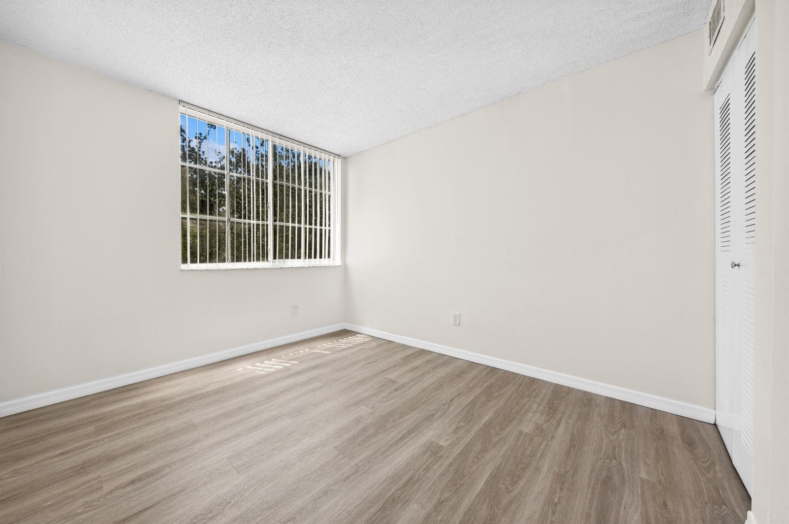117 Yacht Club Way 205 photo 7