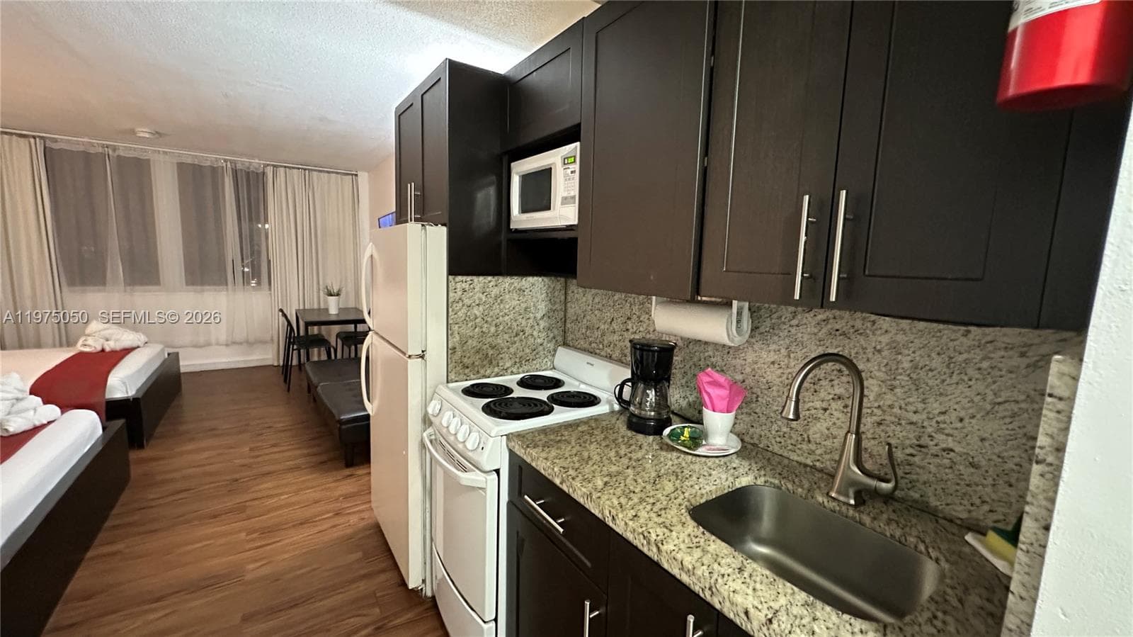 19201 Collins Ave 1029 photo 7