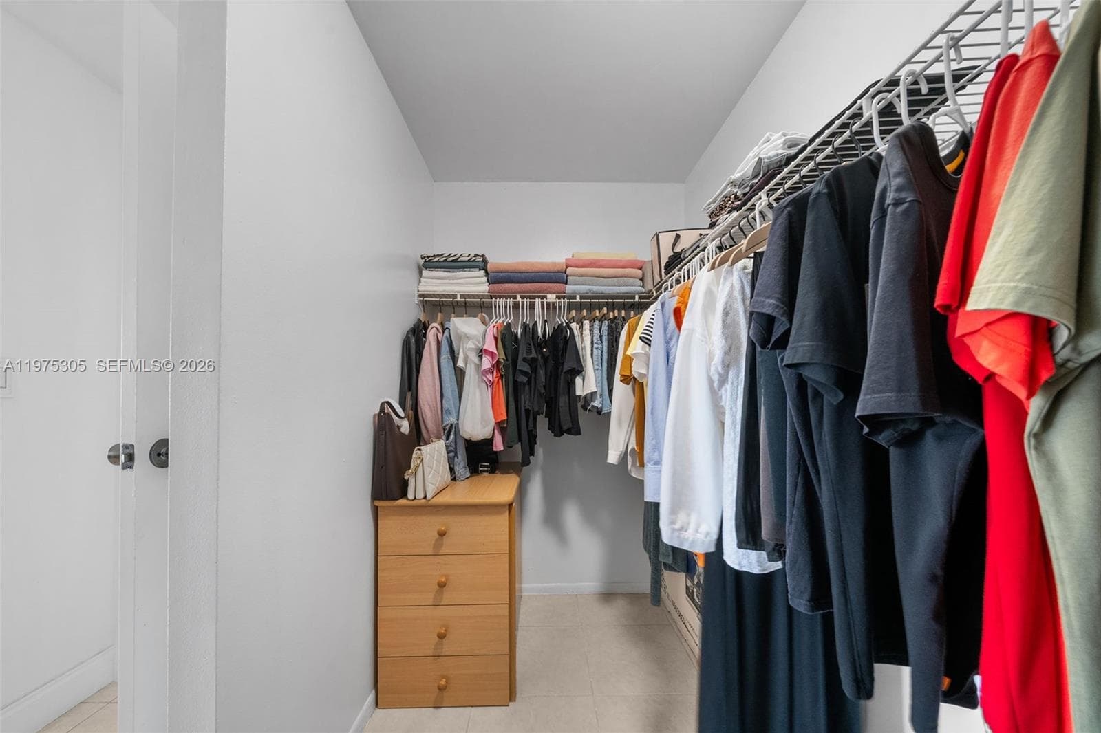 1000 Parkview Dr 1001 photo 18