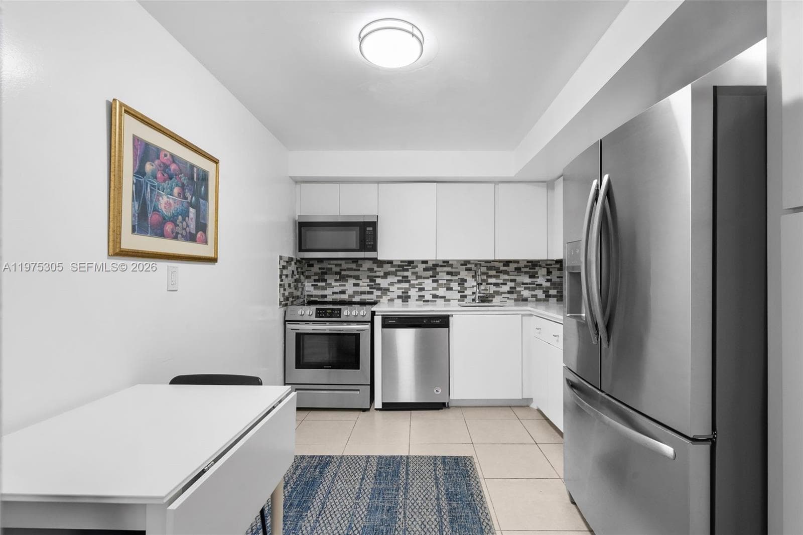 1000 Parkview Dr 1001 photo 11