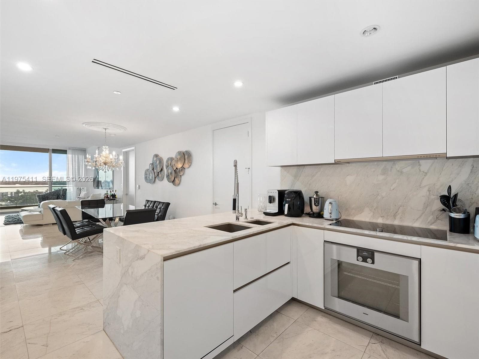 10203 Collins Ave 1105 photo 9