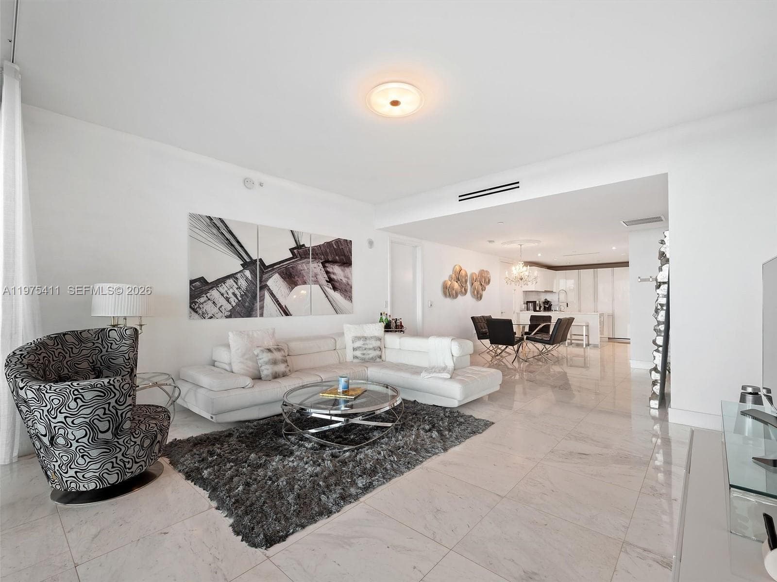 10203 Collins Ave 1105 photo 4