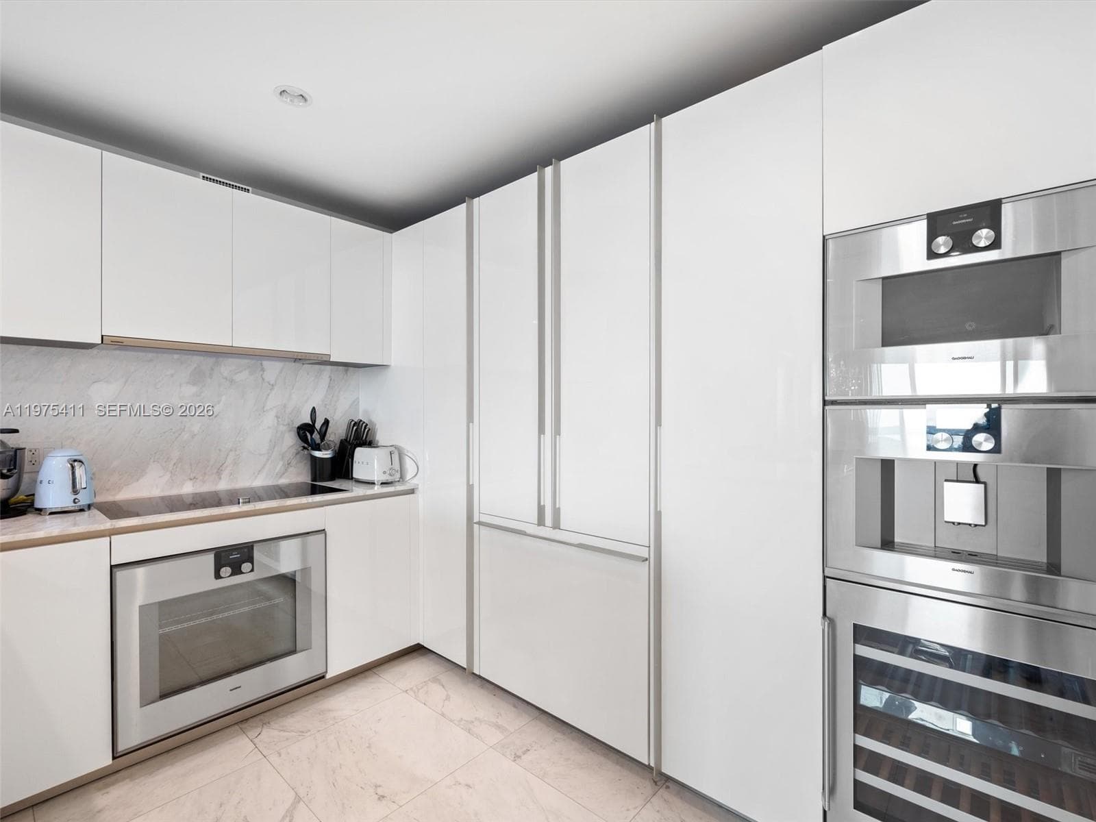10203 Collins Ave 1105 photo 8