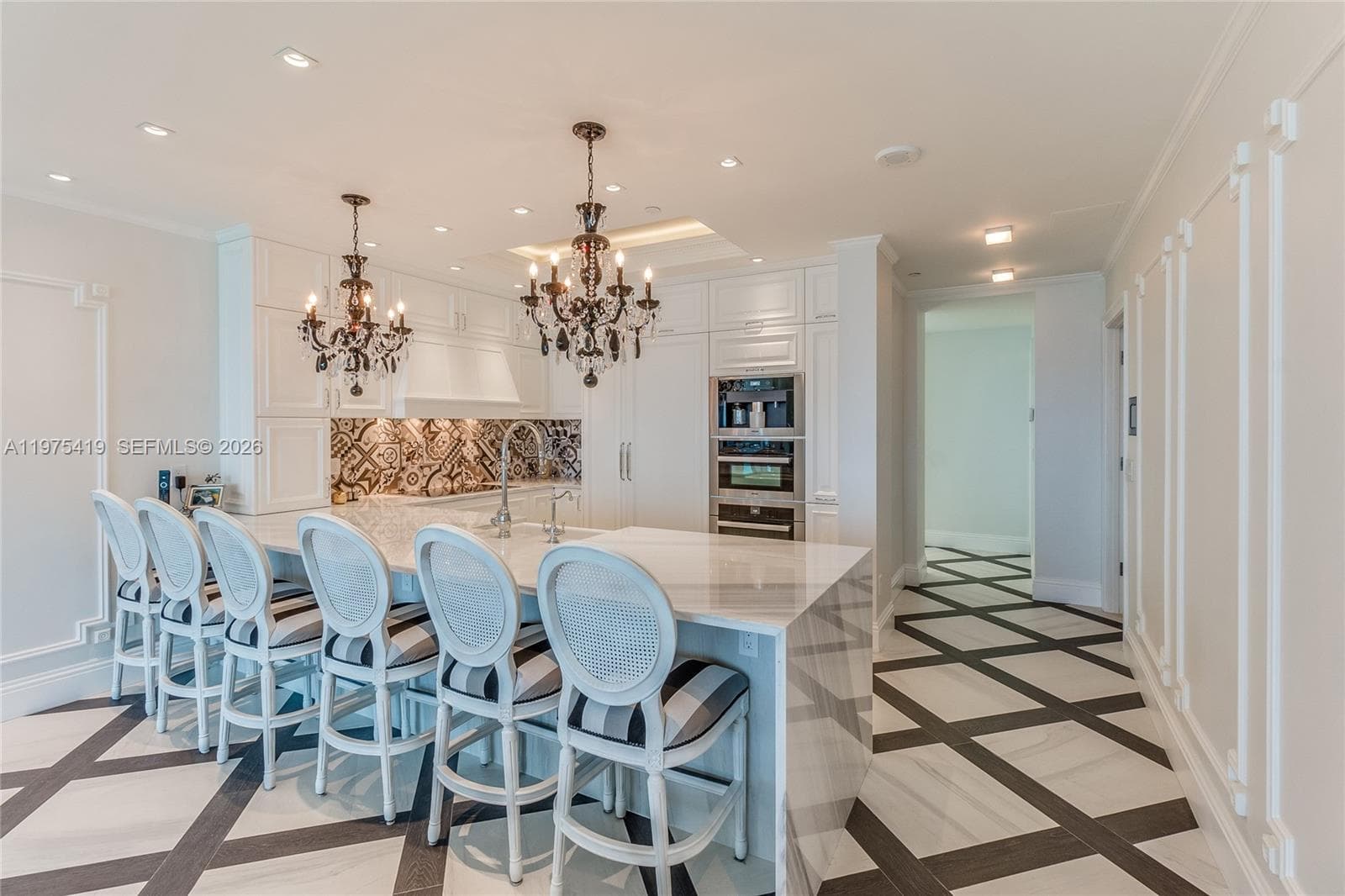 1455 Ocean Dr 1607 photo 3