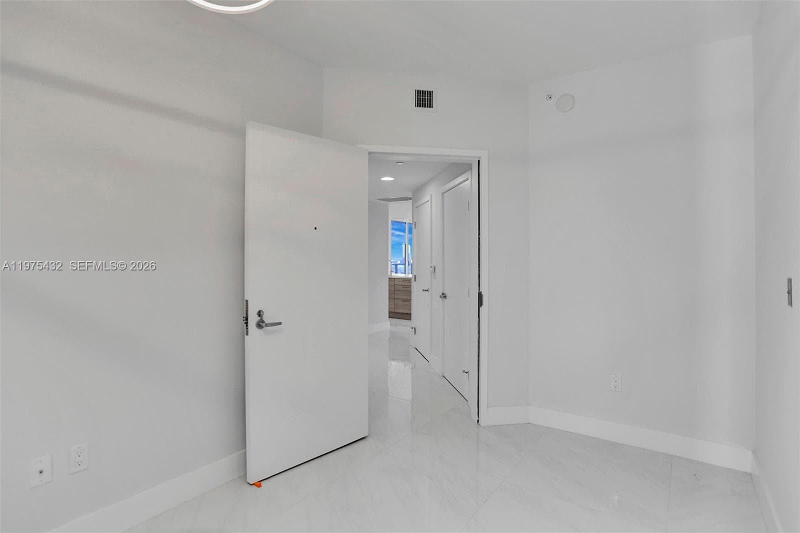 16385 SE Biscayne Blvd 1815 photo 11
