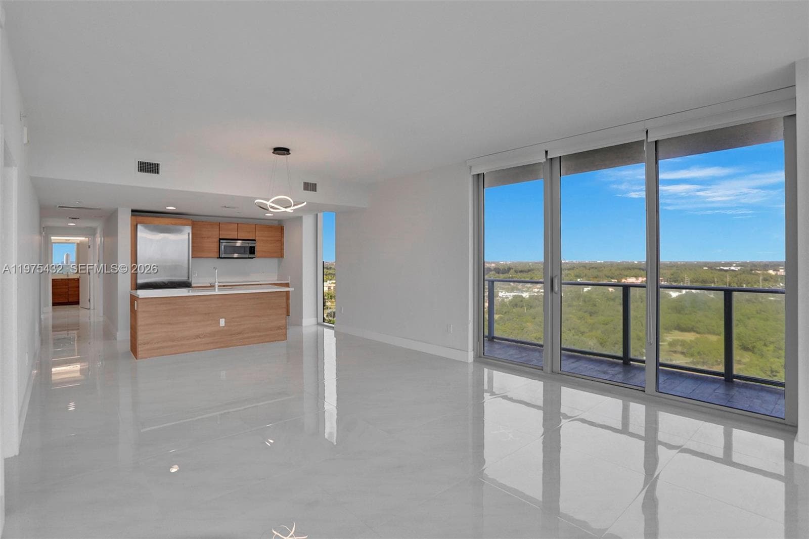 16385 SE Biscayne Blvd 1815 photo 4