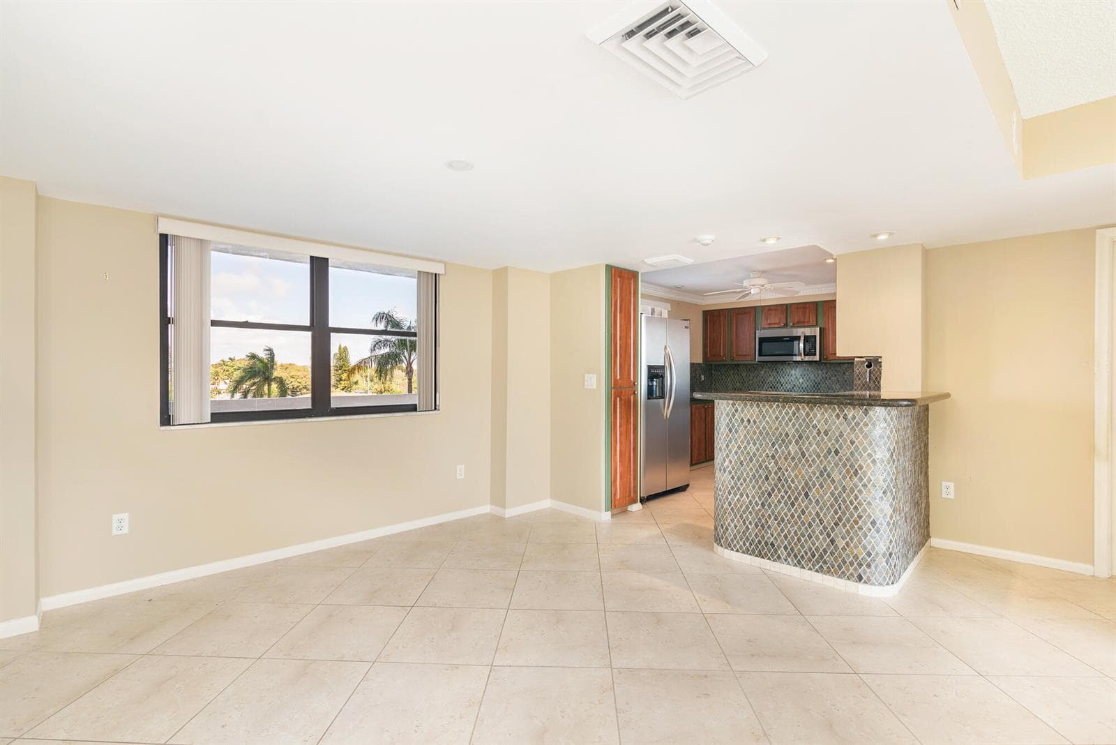 5200 N Flagler Drive 404 photo 6