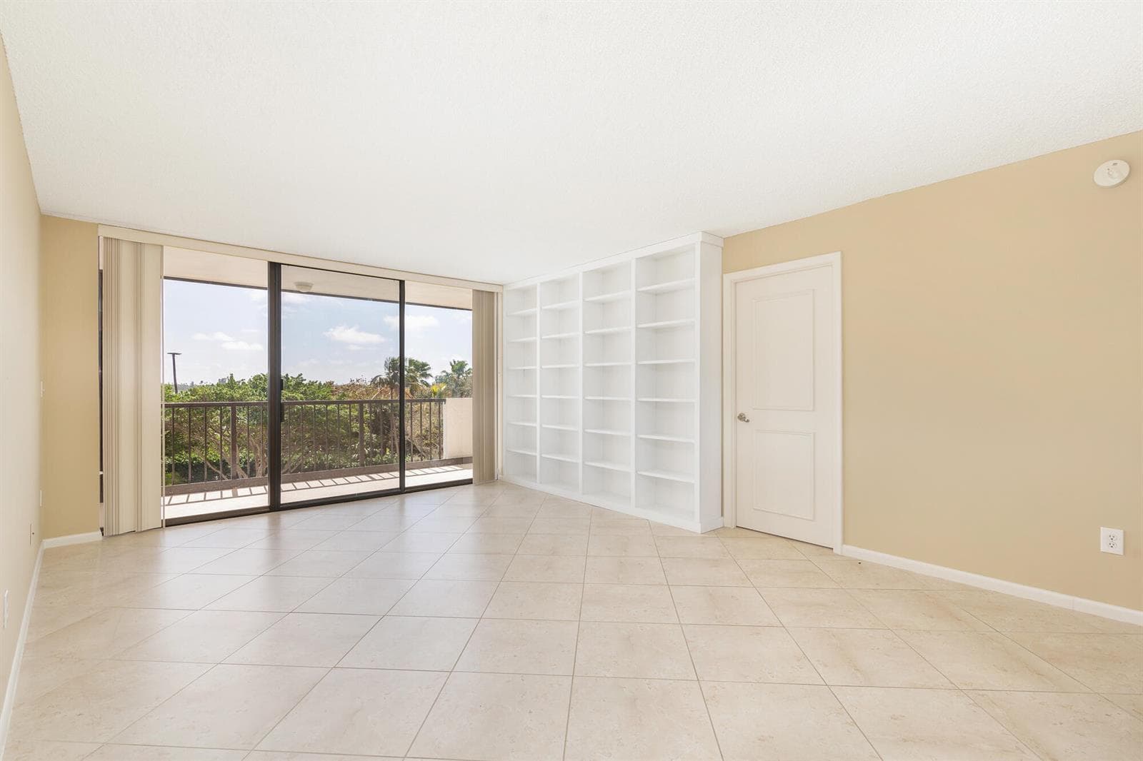 5200 N Flagler Drive 404 photo 5