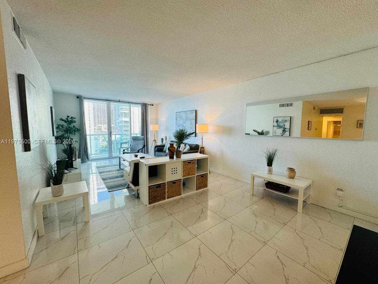 3901 S Ocean Dr 10G photo 1