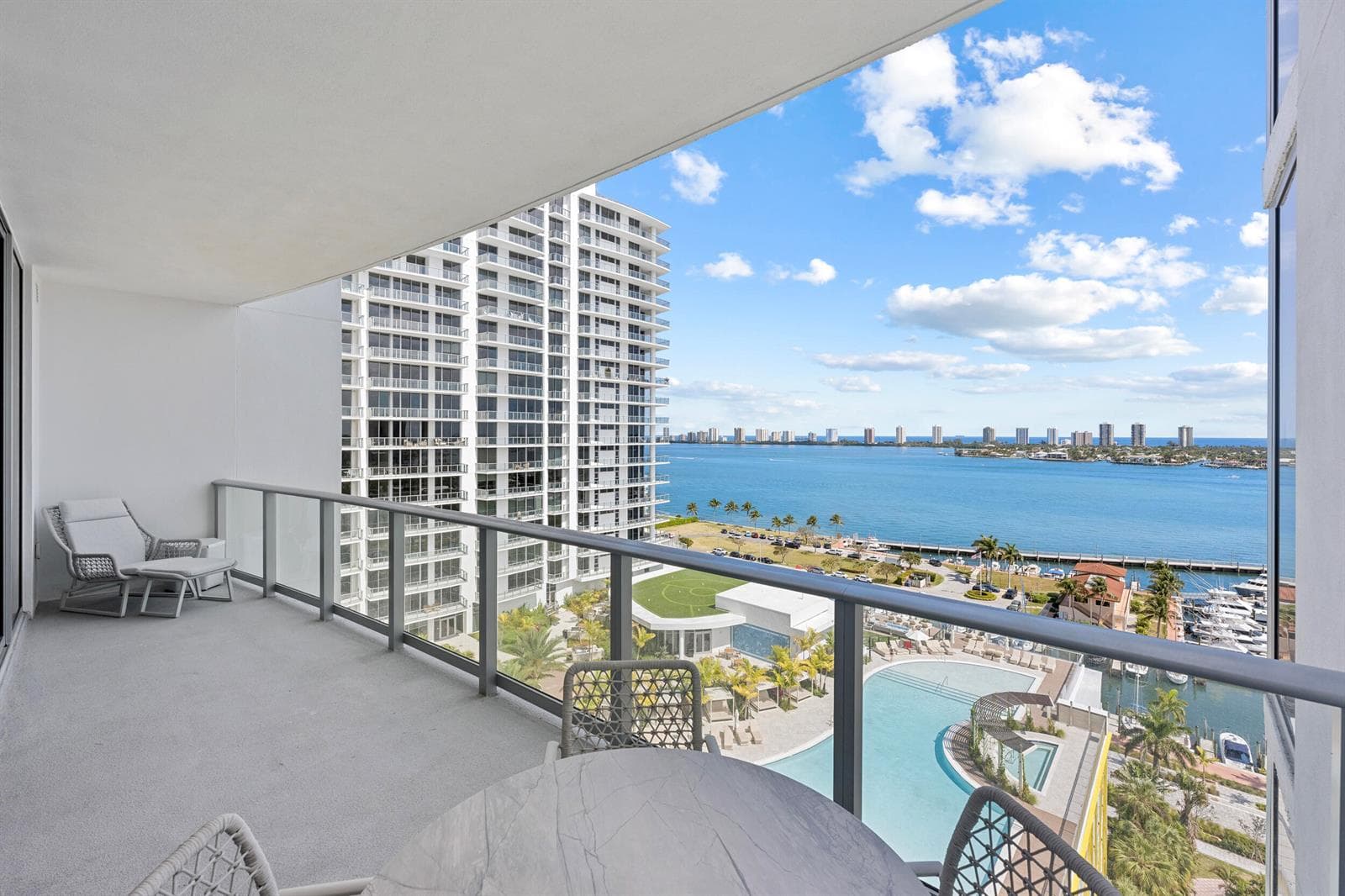 220 Lake Shore Drive 1410 photo 17