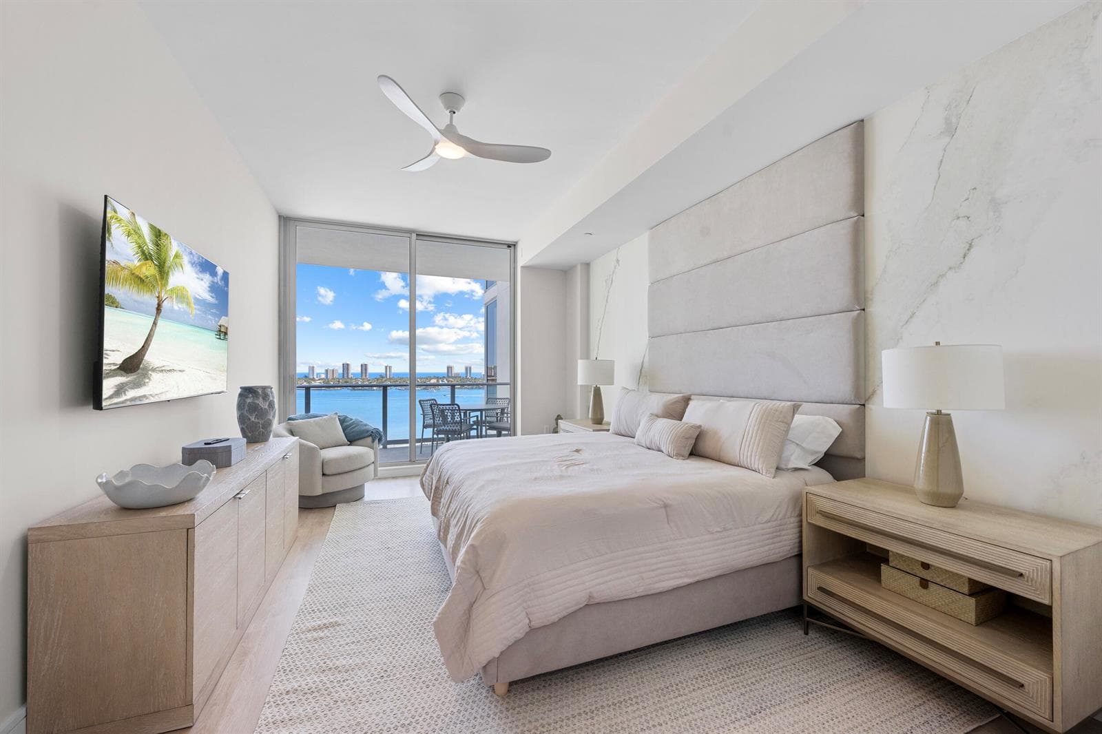 220 Lake Shore Drive 1410 photo 20