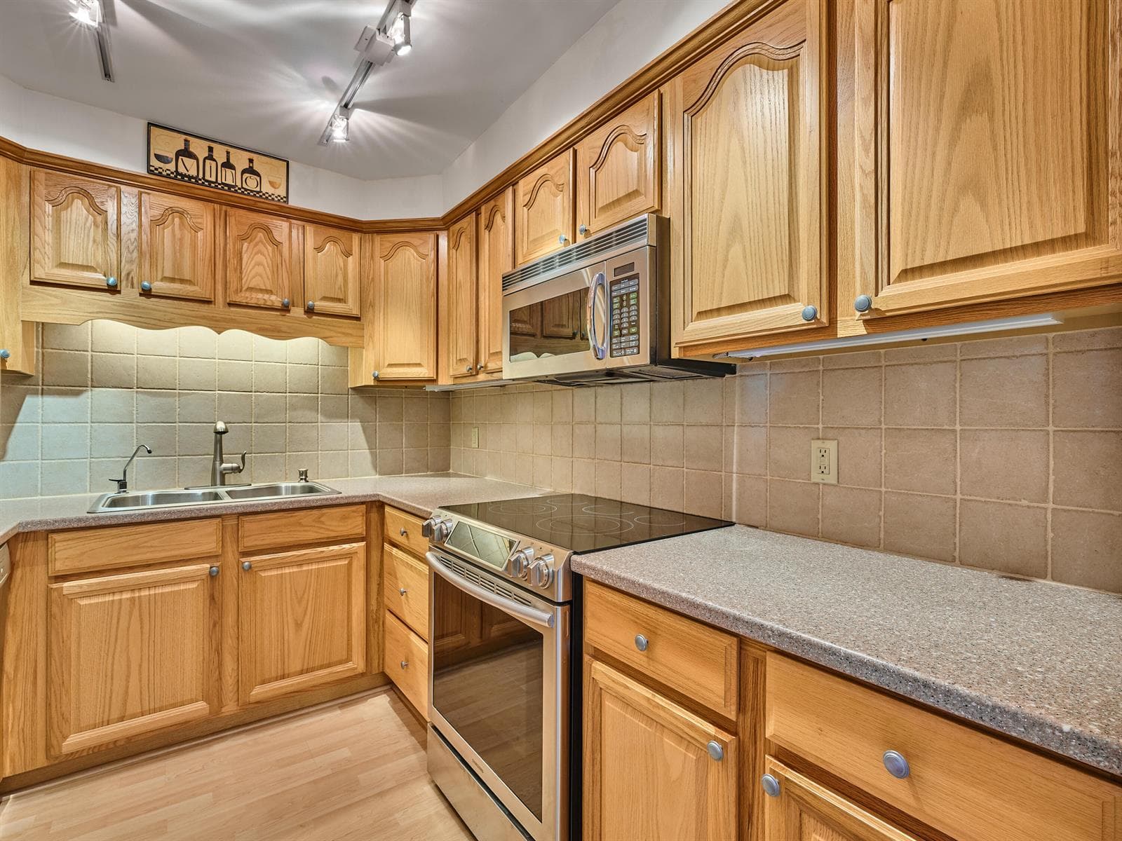 336 Golfview Road 605 photo 5