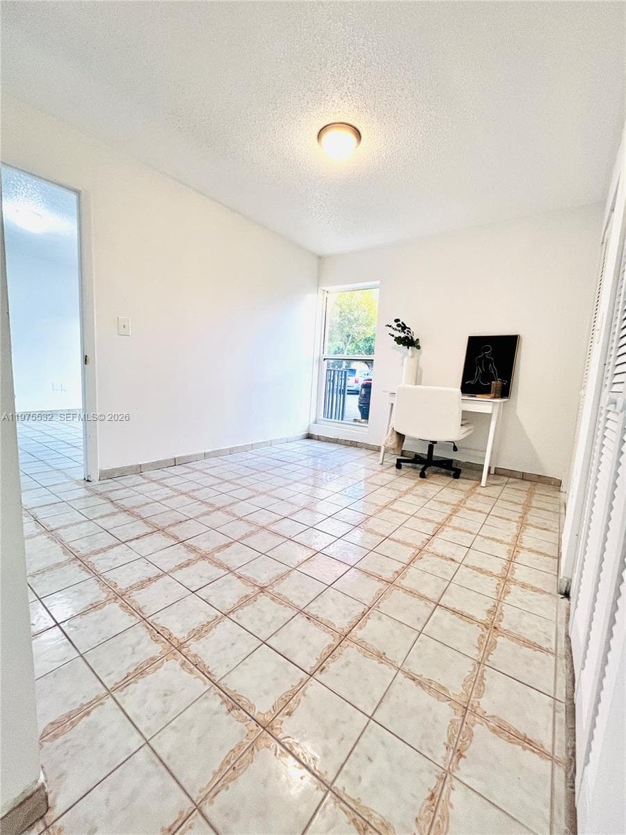 4721 NW 7th St 102-12 photo 7