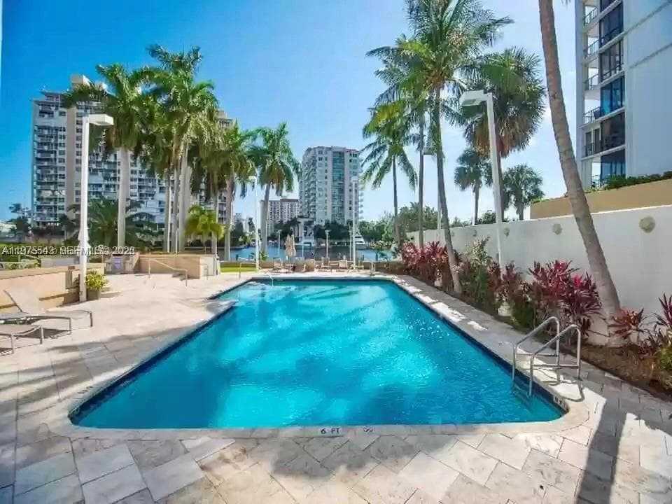 2670 E Sunrise Blvd 1402 photo 5