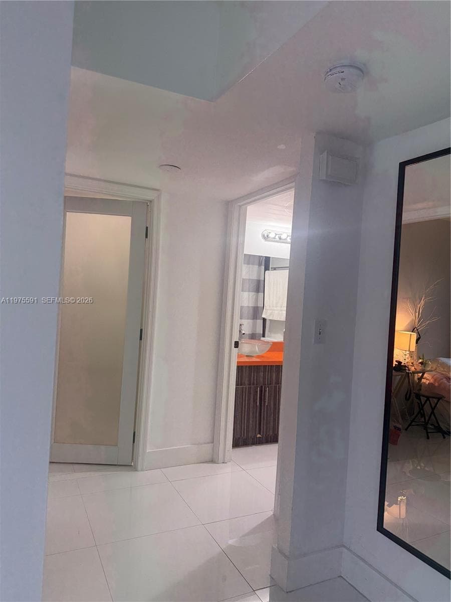 1390 Ocean Dr 304 photo 12