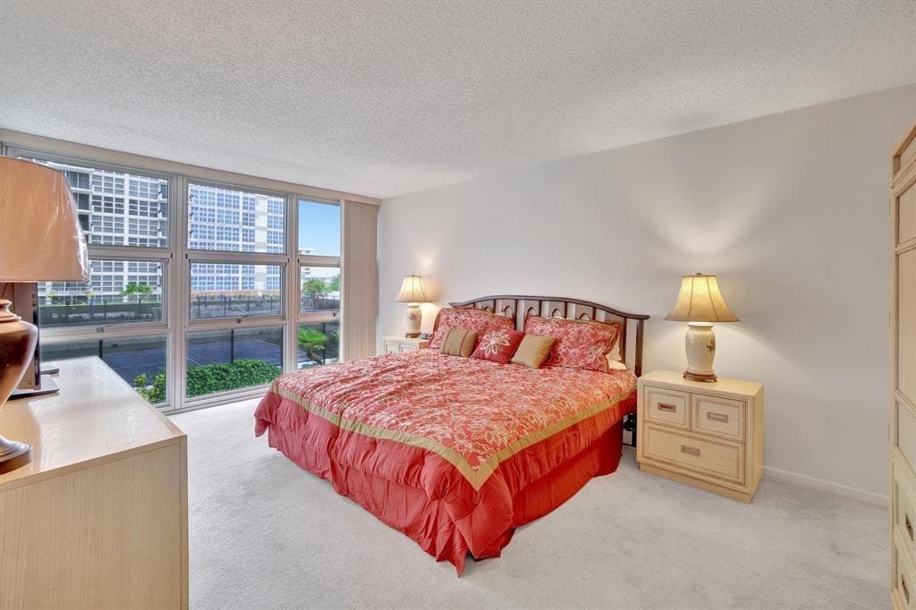 525 N Ocean Boulevard 522 photo 17