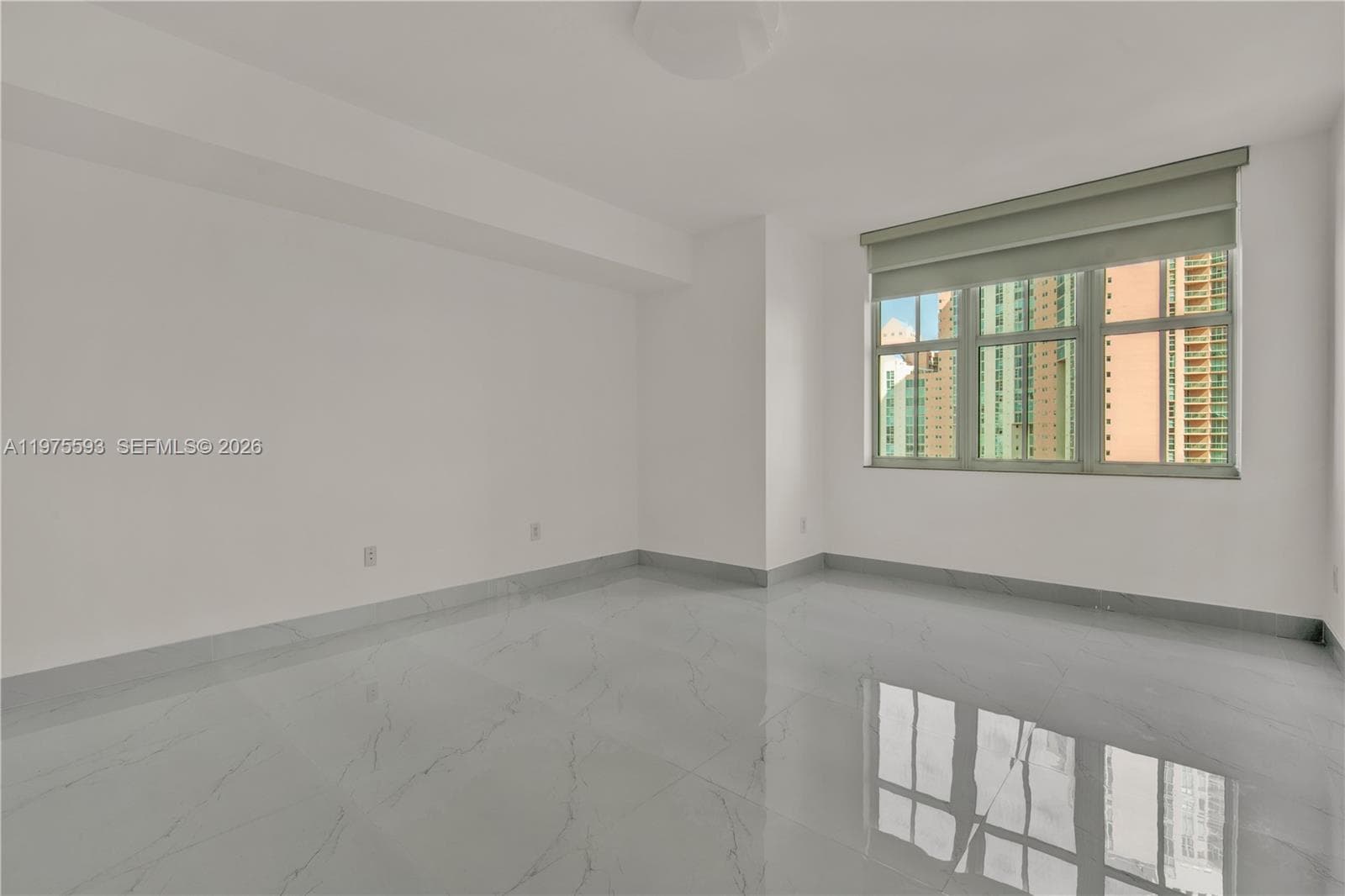 3340 NE 190th St 1108 photo 12