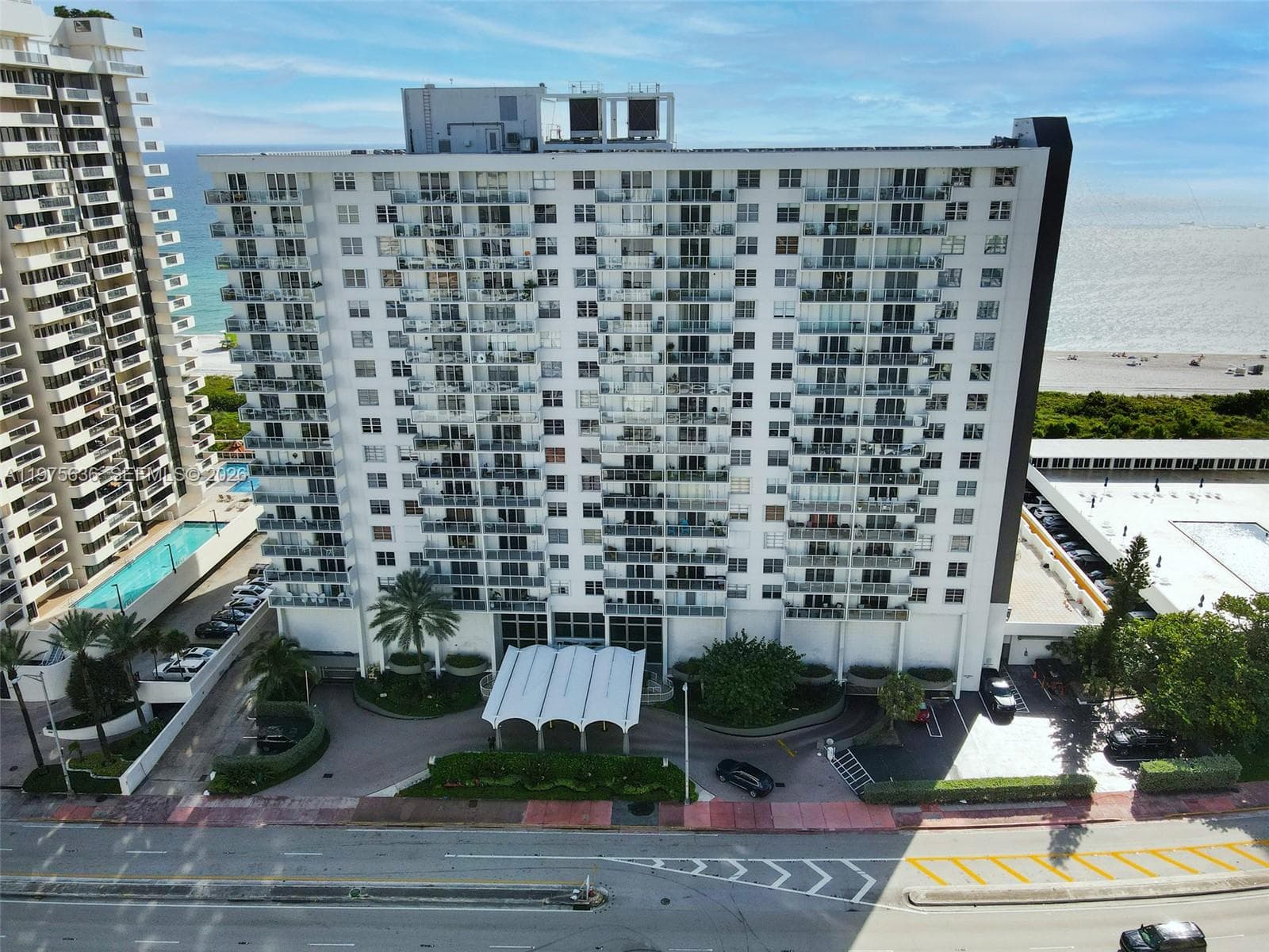 5701 Collins Ave 803 photo 2