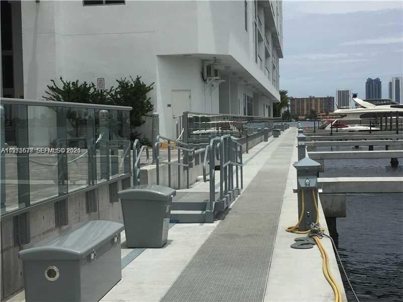 17301 BISCAYNE BLVD#48 photo 7