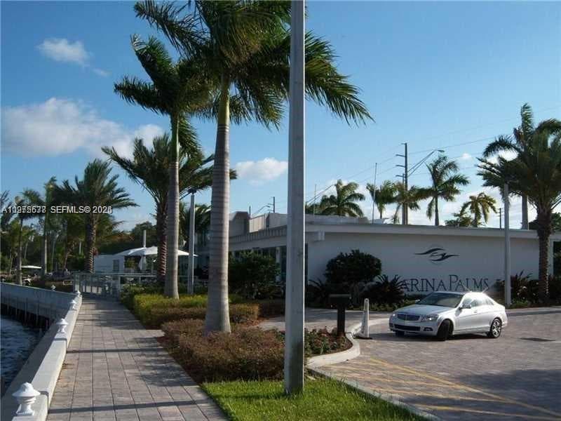 17301 BISCAYNE BLVD#48 photo 3